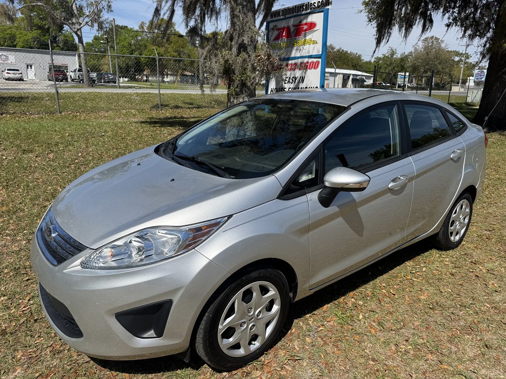 2013 Ford Fiesta SE