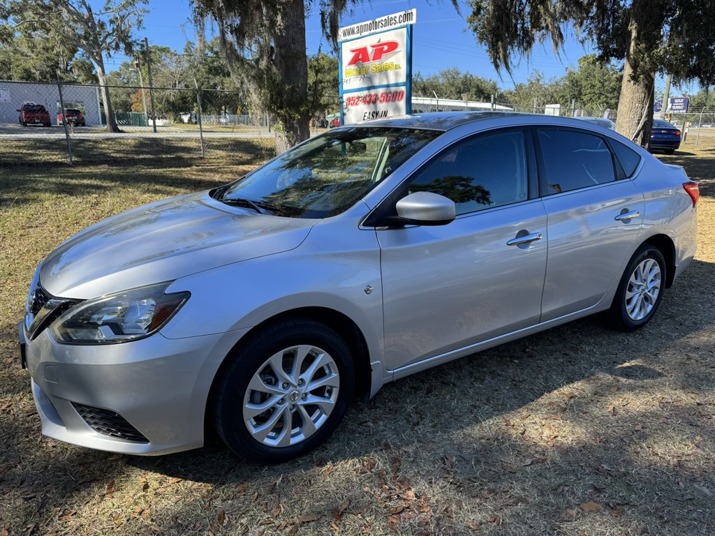 2017 Nissan Sentra S's photo