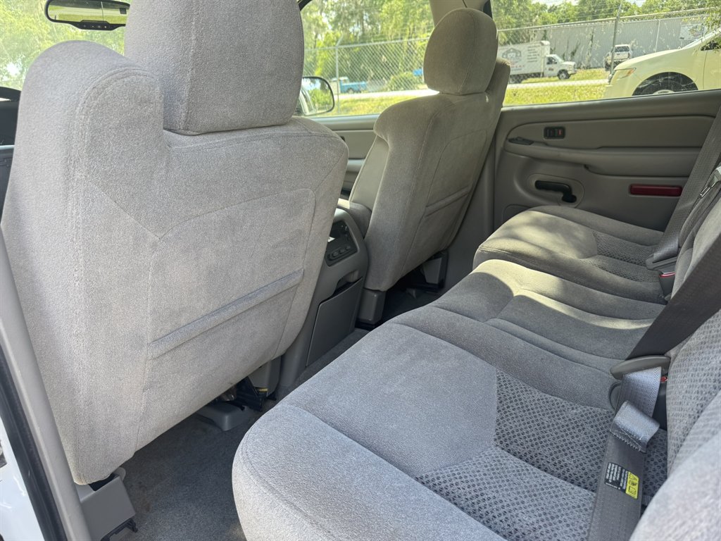 2005 Chevrolet Tahoe LS - Photo 9
