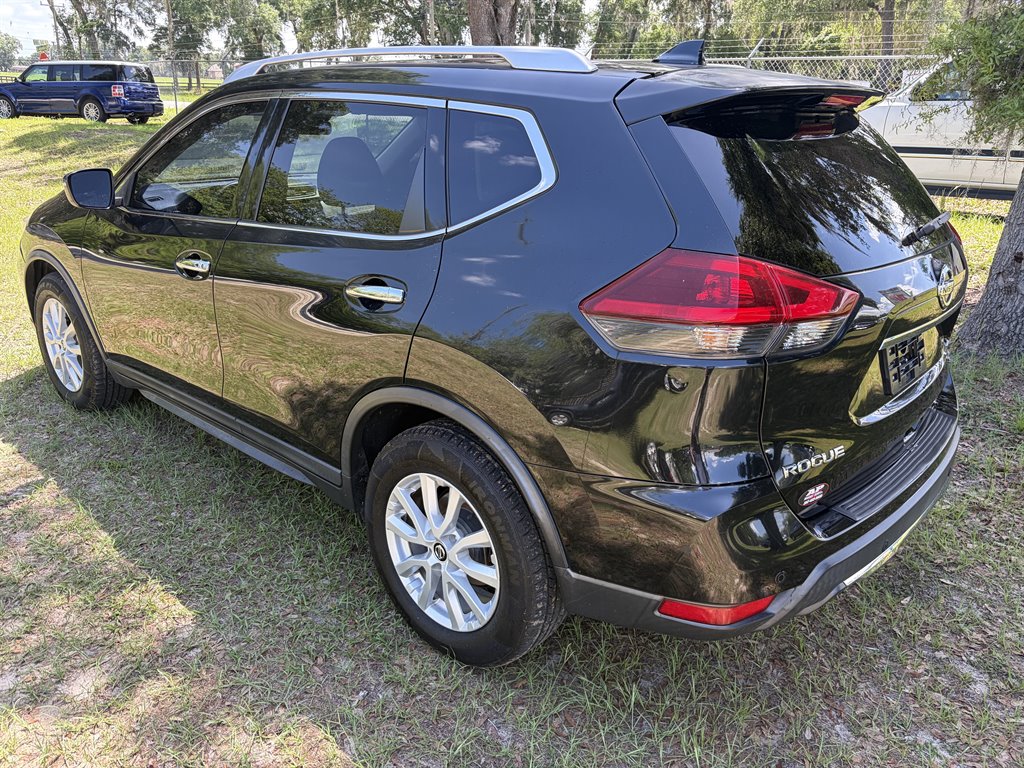 2020 Nissan Rogue SV - Photo 7