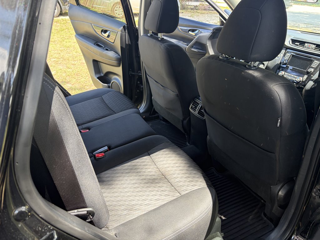 2020 Nissan Rogue SV - Photo 10